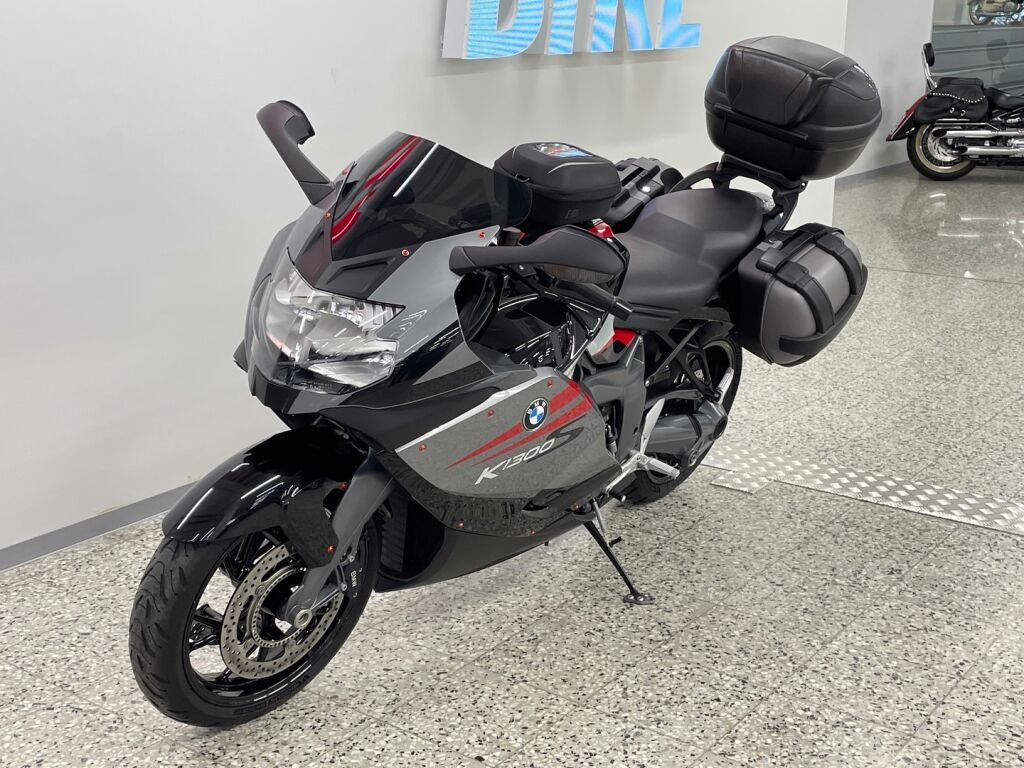 BMW K 2010 moniväri
