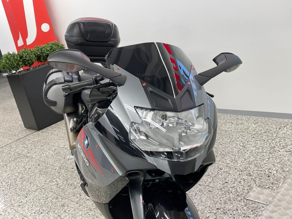 BMW K 2010 moniväri