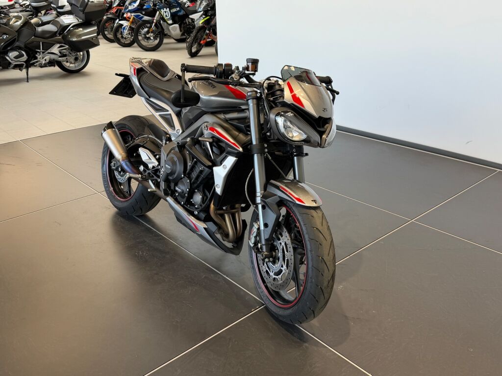 Triumph STREET TRIPLE 2020 