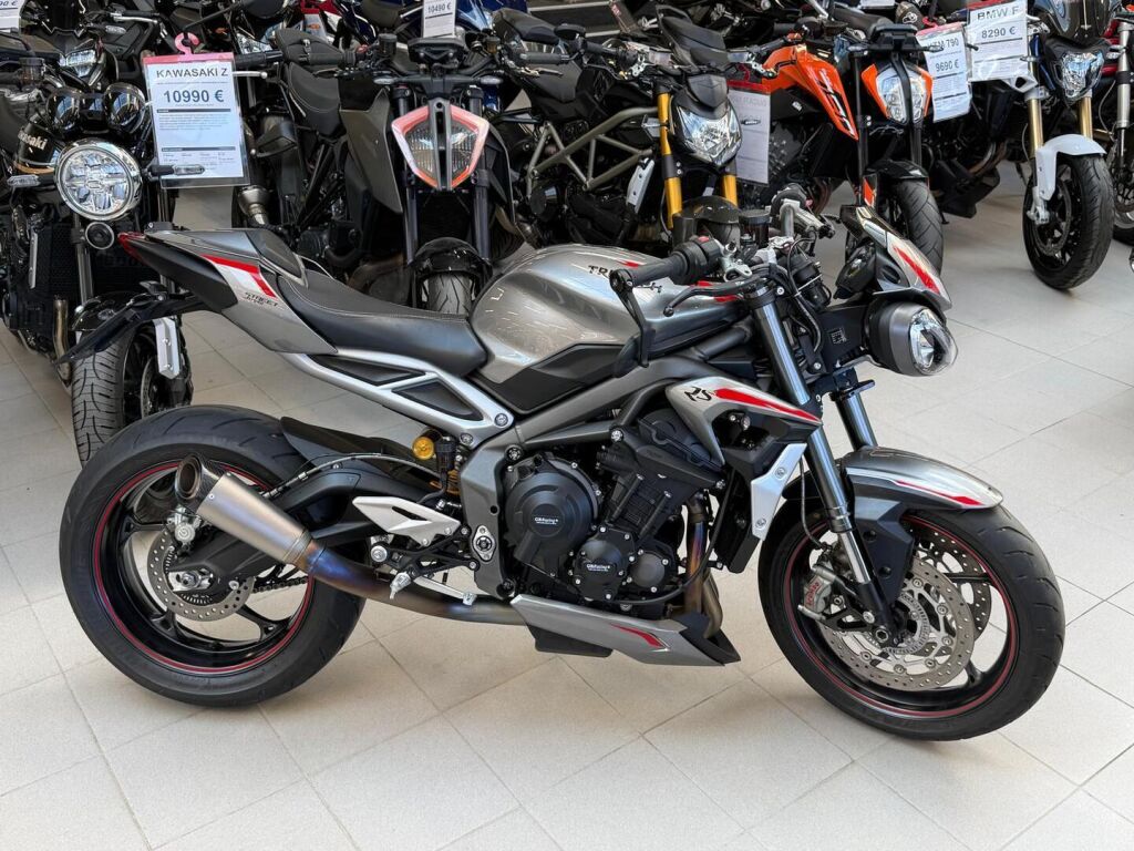 Triumph STREET TRIPLE 2020 