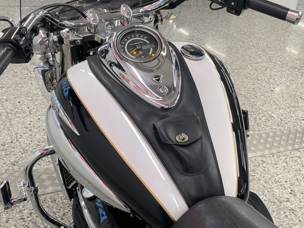 Triumph ROCKET III 2011 