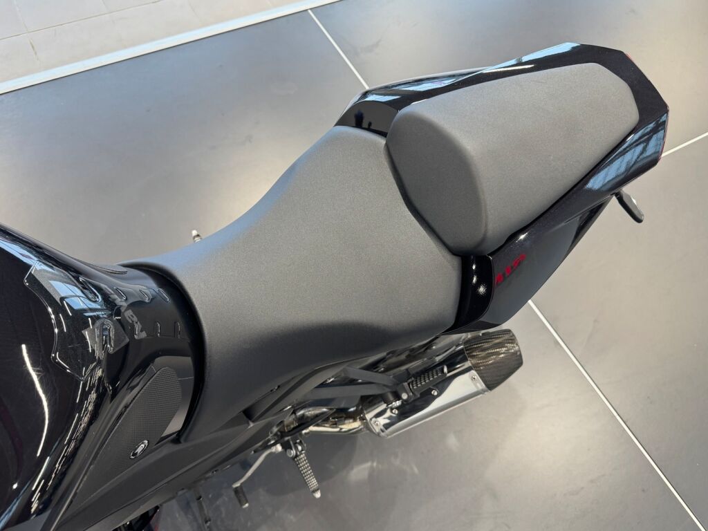 Kawasaki Z 2010 Harmaa