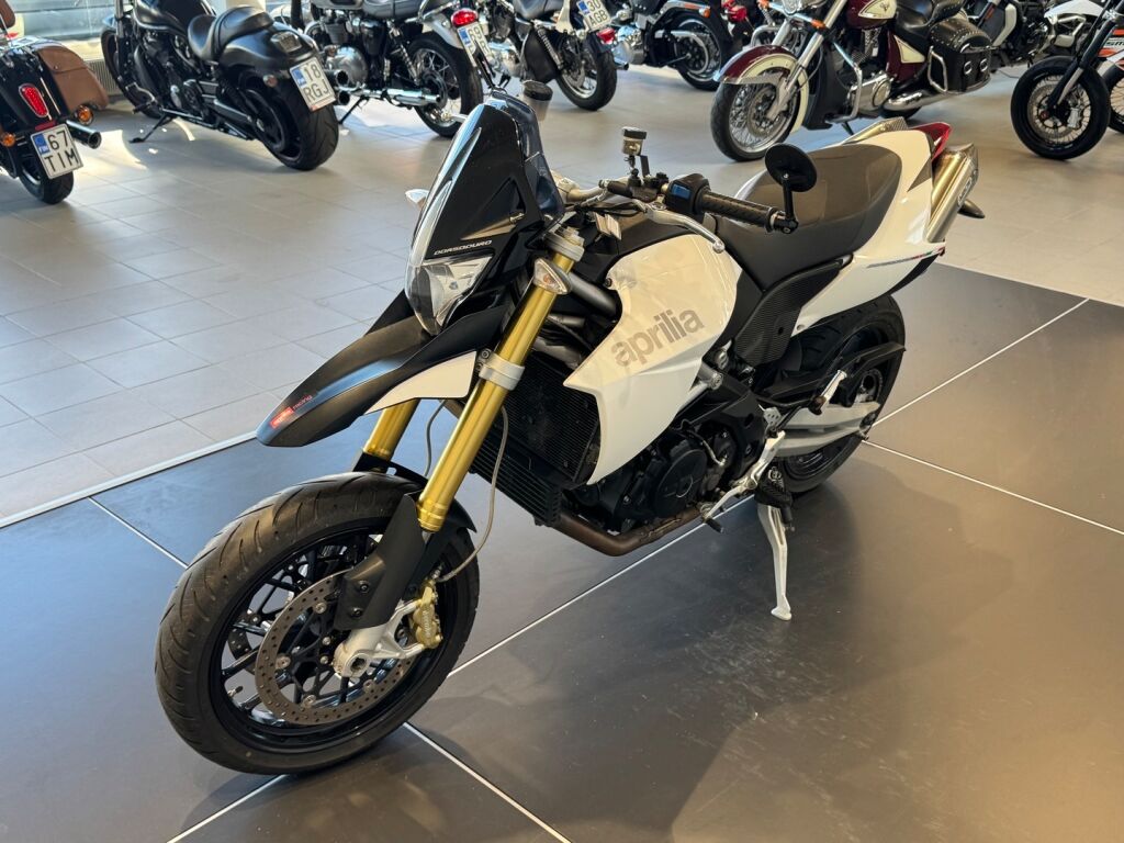 Aprilia Dorsoduro 2012 