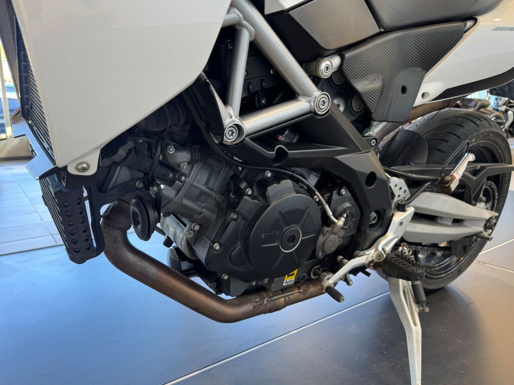 Aprilia Dorsoduro 2012 