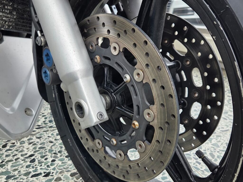 Yamaha FJR 2003 Harmaa