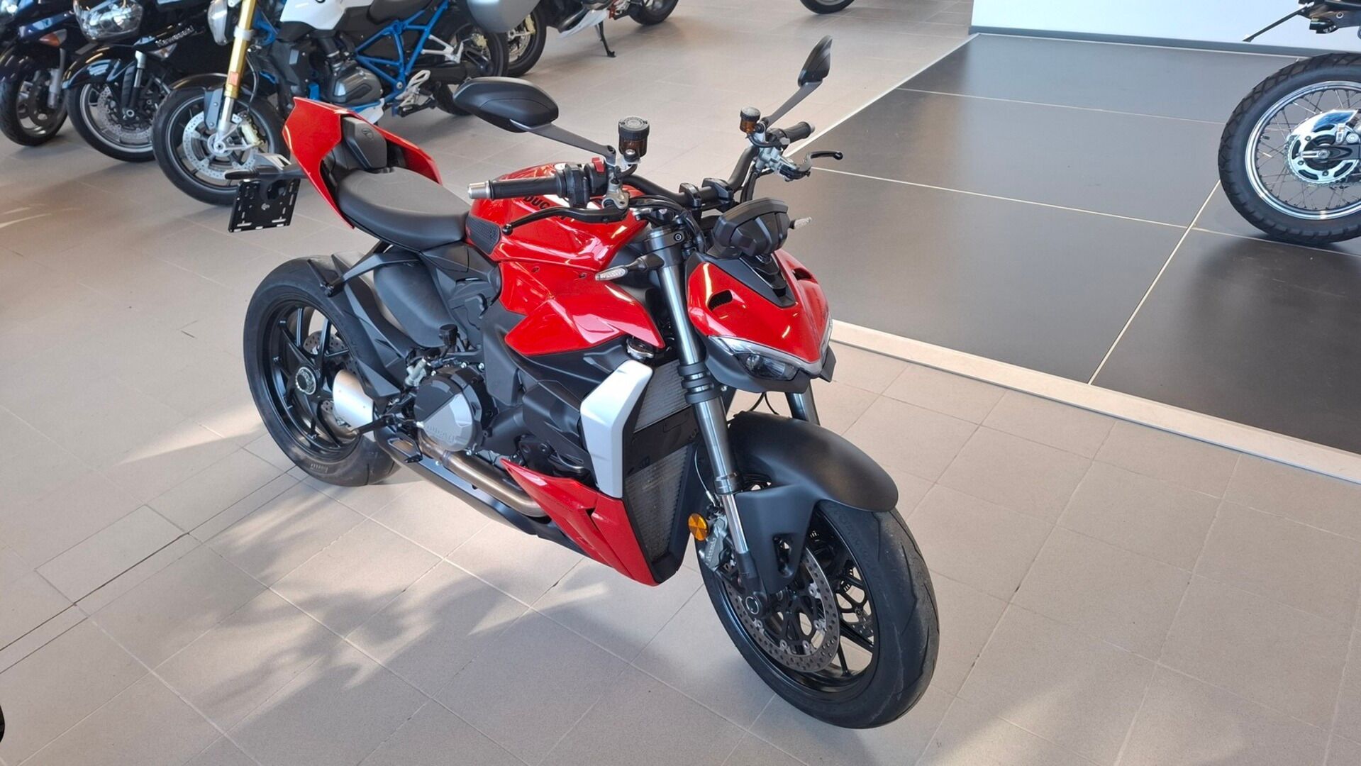 Ducati STREETFIGHTER