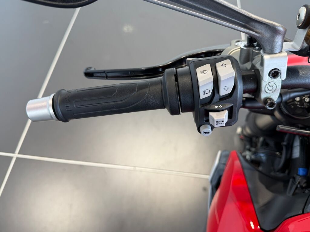 Ducati STREETFIGHTER 2022 