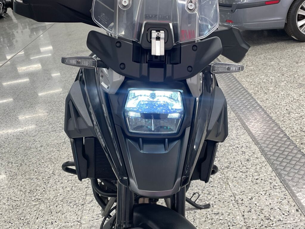 Suzuki DL 2020 