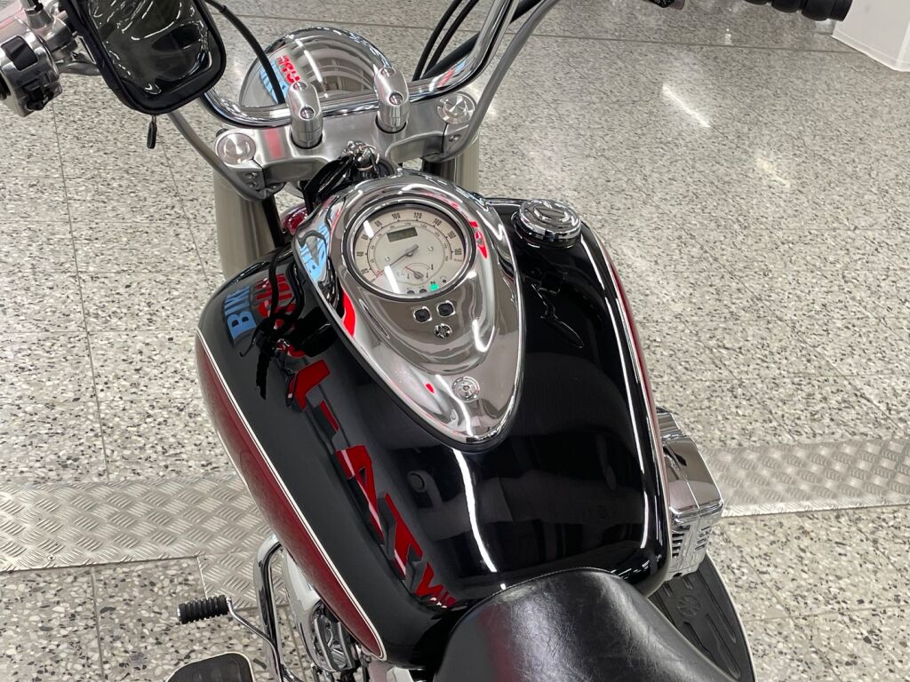 Yamaha XV 2004 Hopea