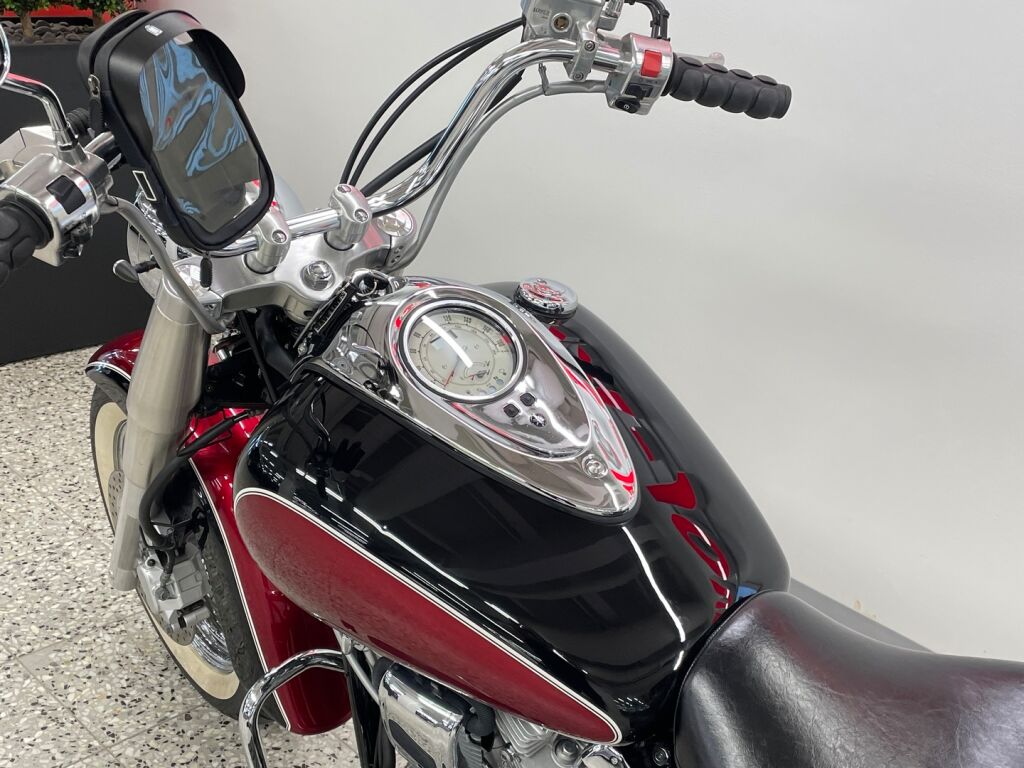 Yamaha XV 2004 Hopea