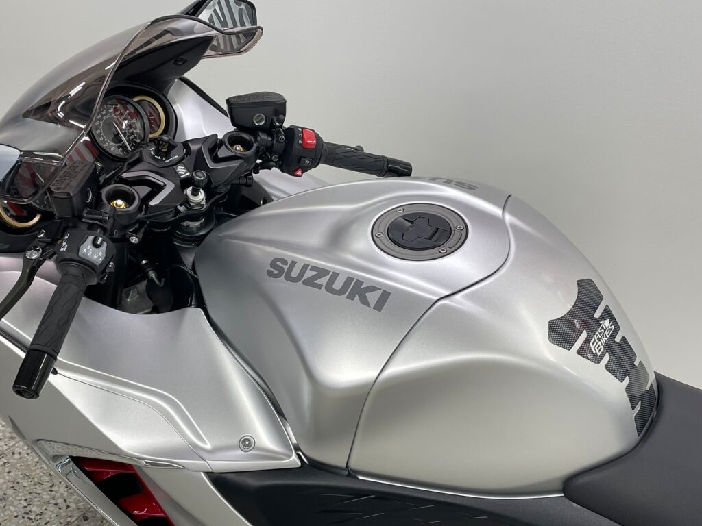 Suzuki GSX 2021 