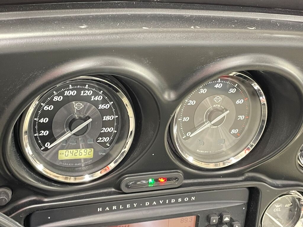 Harley-davidson TOURING 2011 JV O 25