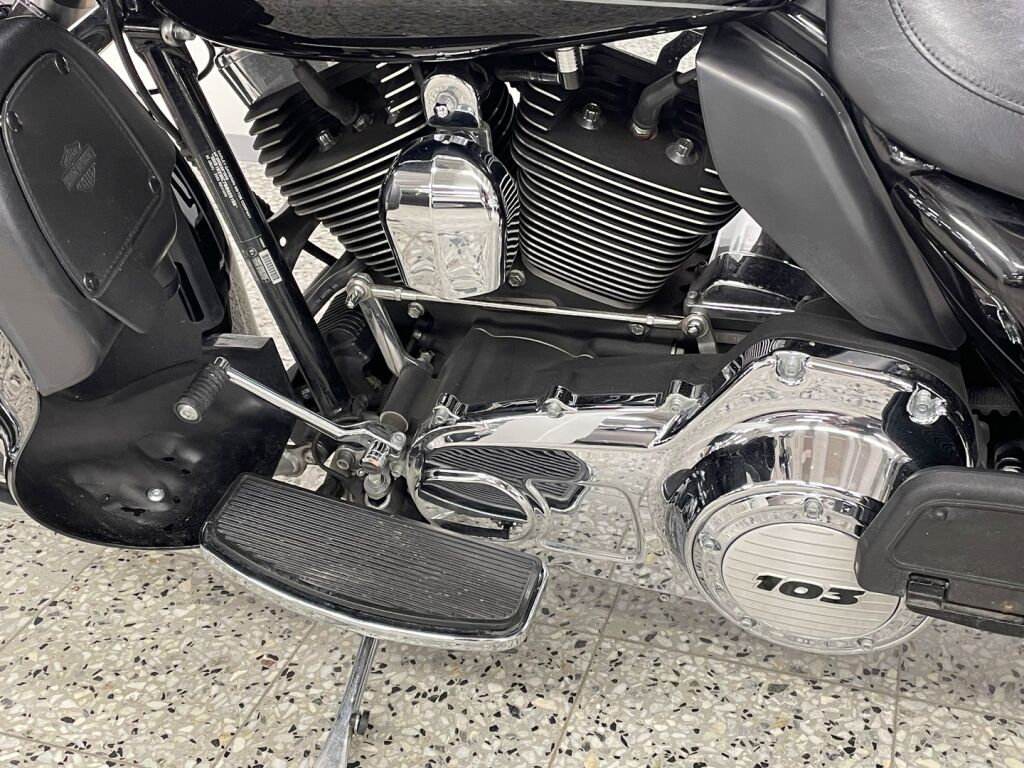 Harley-davidson TOURING 2011 JV O 25