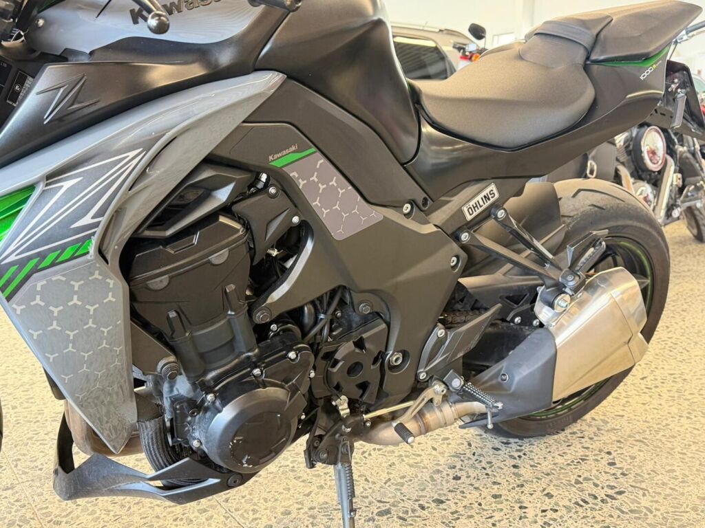 Kawasaki Z 2021 Musta