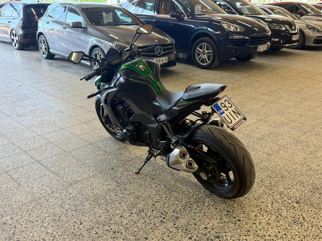 Kawasaki Z 2021 Musta