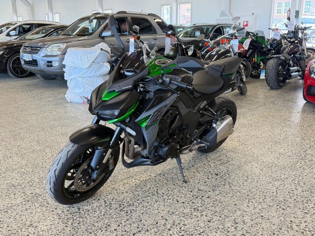 Kawasaki Z 2021 Musta