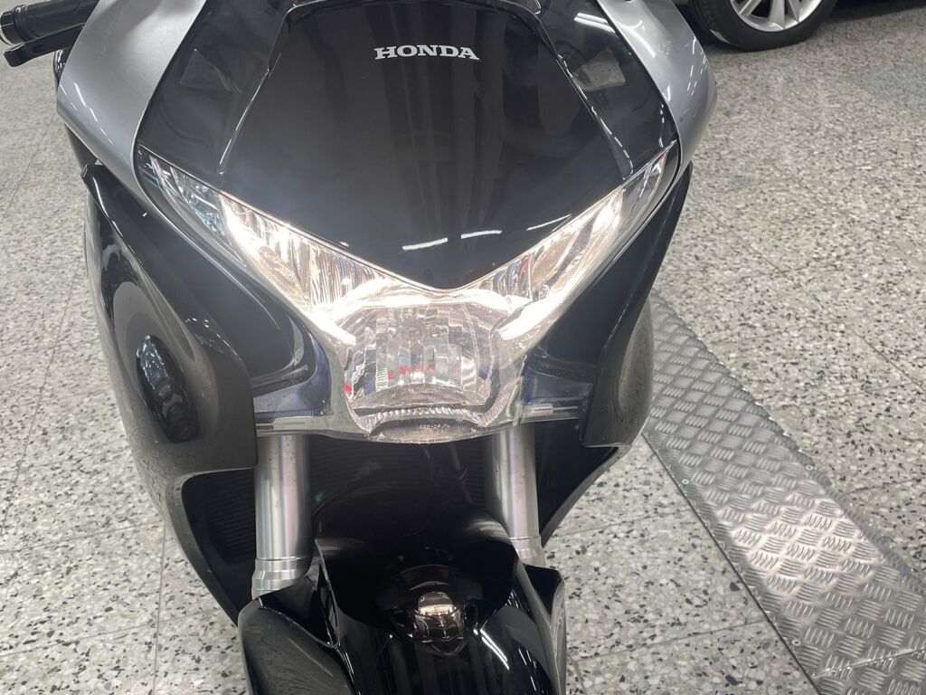 Honda VFR 2011 