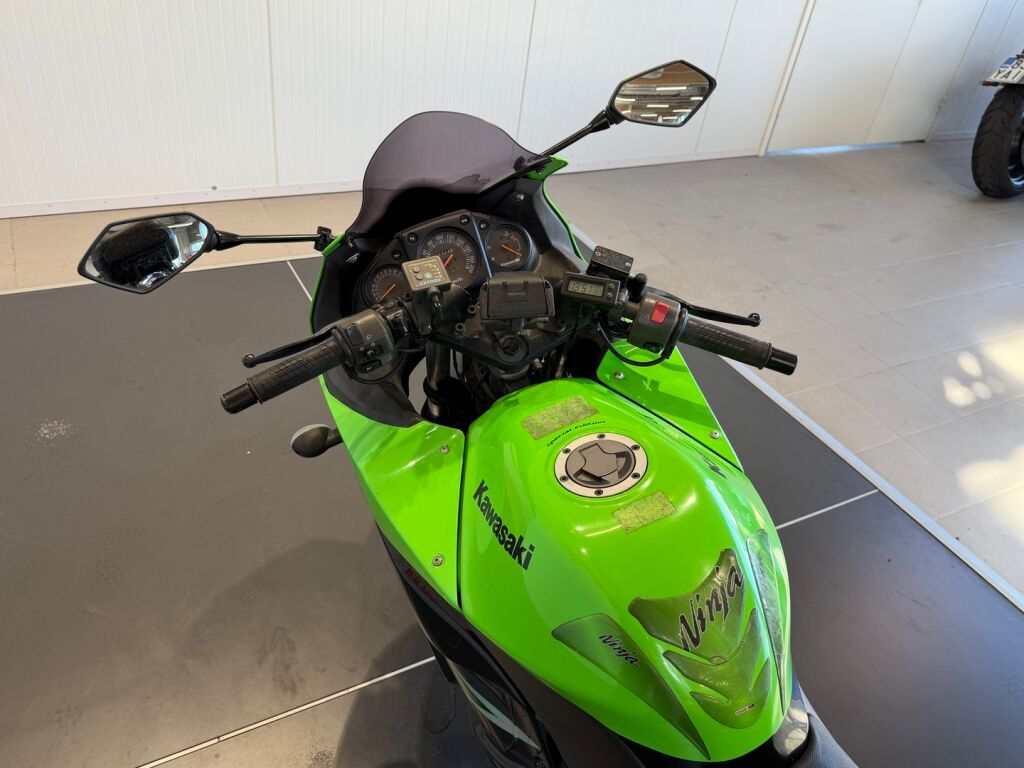 Kawasaki NINJA 2011 Vihreä