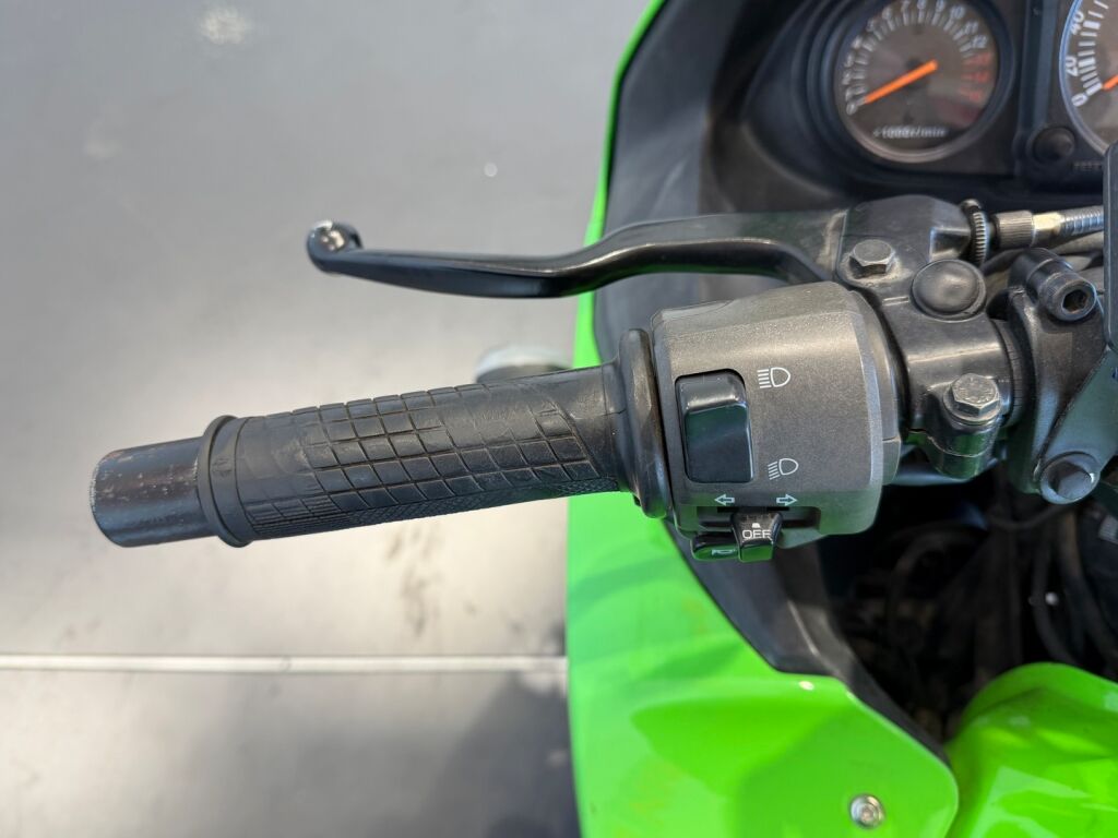Kawasaki NINJA 2011 Vihreä