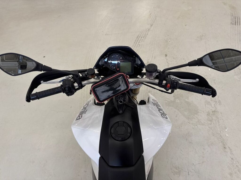 Aprilia DORSODURO 2011 