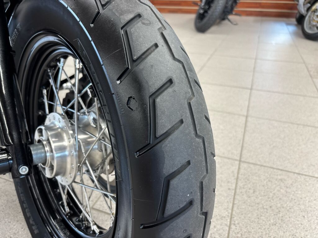 Harley-davidson SPORTSTER 2011 Musta