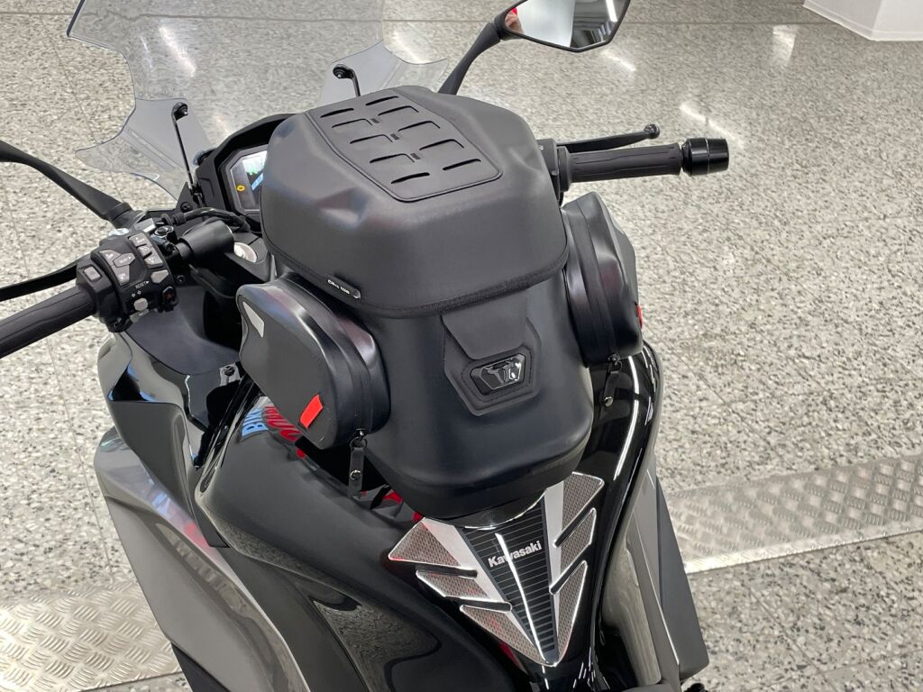 Kawasaki NINJA 2019 Musta