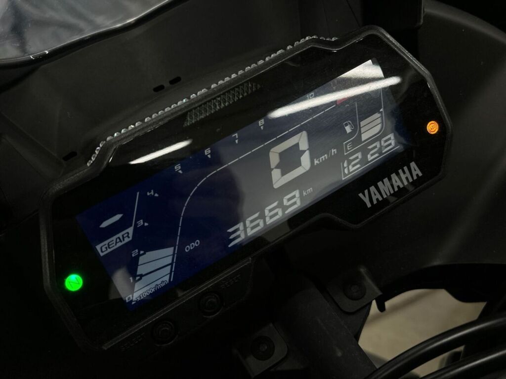 Yamaha YZF-R 2023 