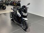 Kawasaki Z 2010 Musta