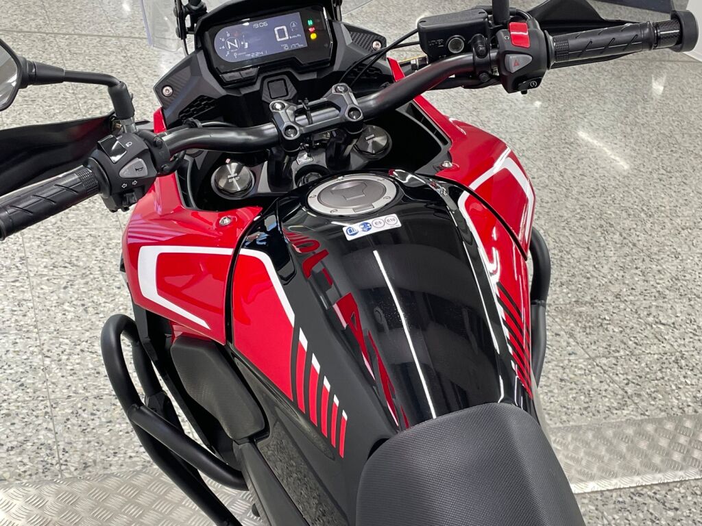 Honda CB 2023 