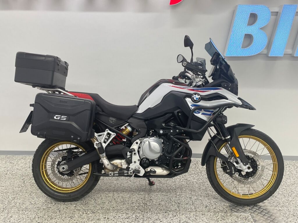 BMW F 2020 Valkoinen