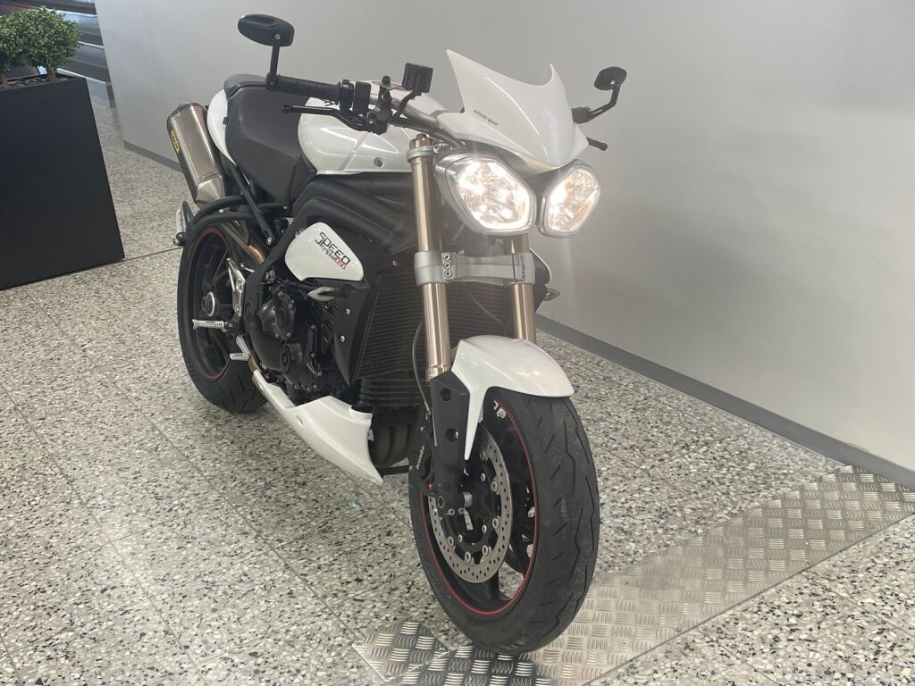 Triumph SPEED TRIPLE 2015 Valkoinen