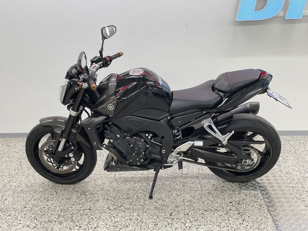 Yamaha FZ1-N 2011 