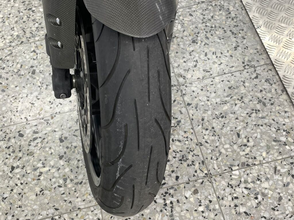Yamaha FZ1-N 2011 