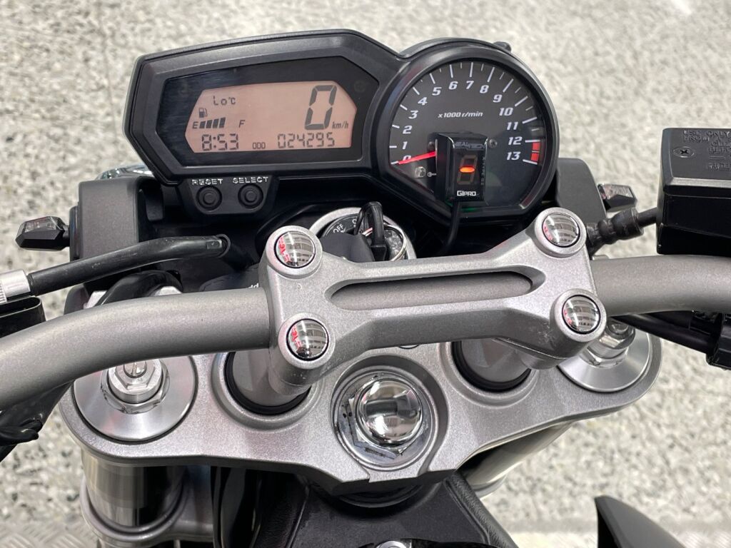 Yamaha FZ1-N 2011 