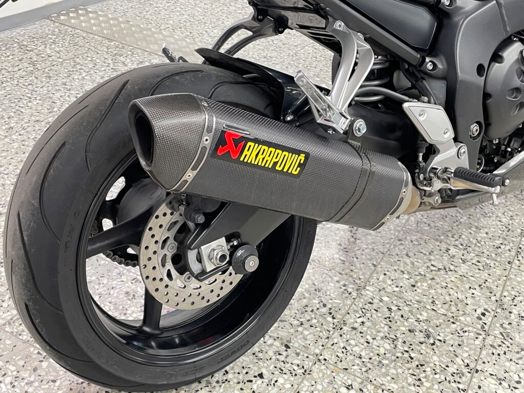 Yamaha FZ1-N 2011 
