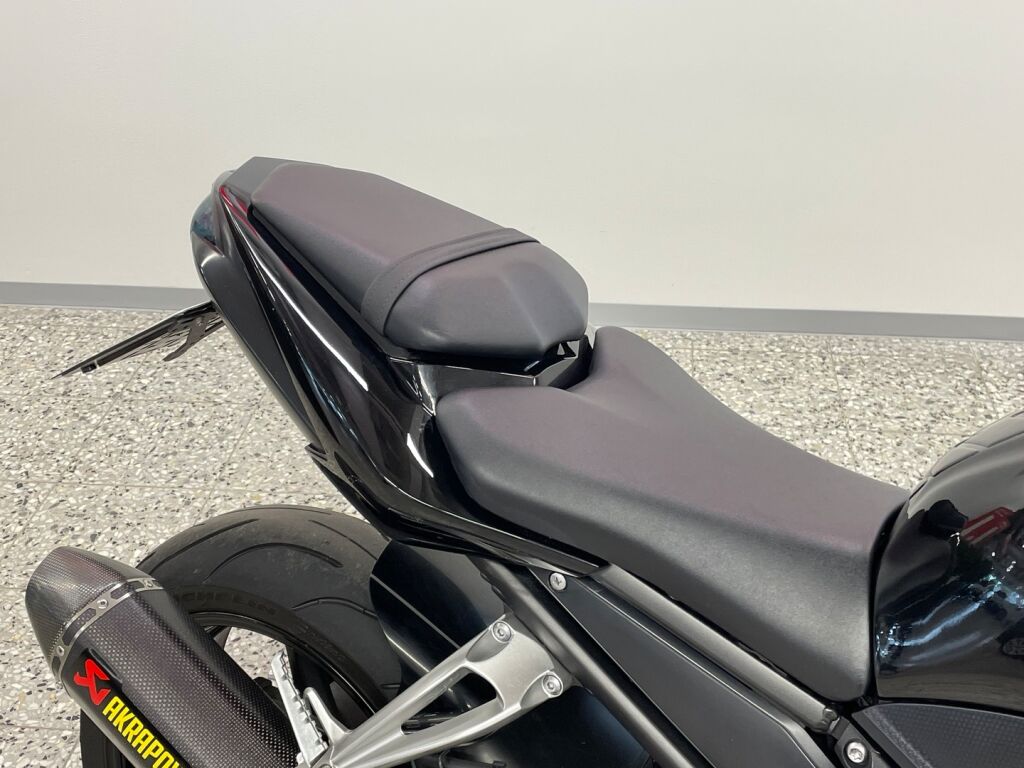 Yamaha FZ1-N 2011 