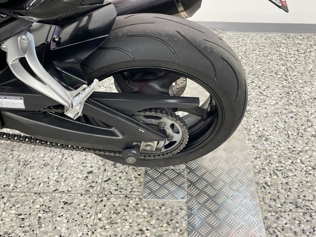 Yamaha FZ1-N 2011 