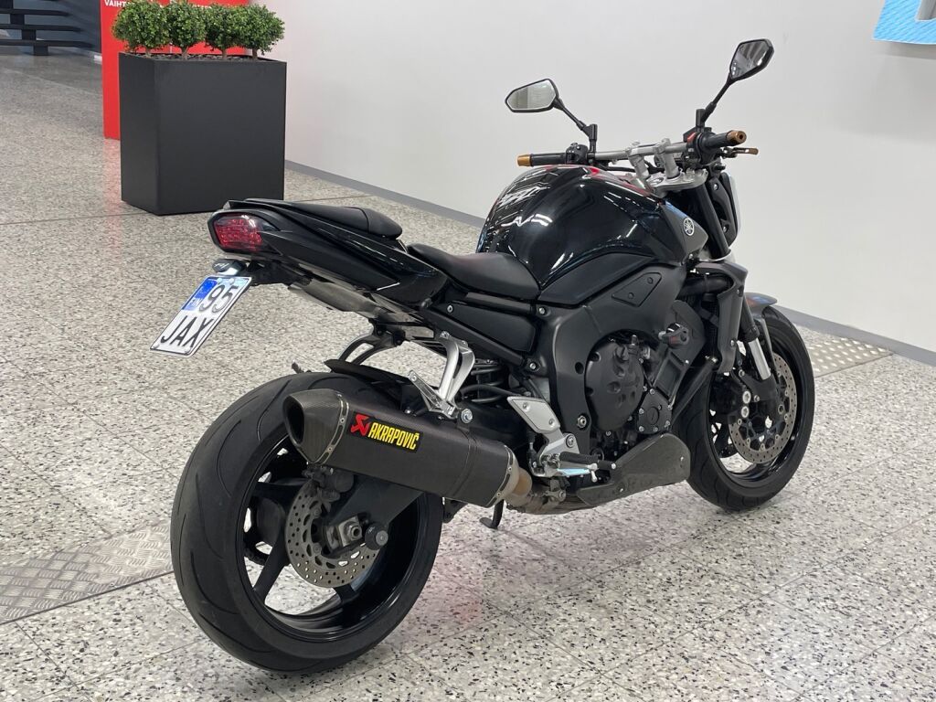 Yamaha FZ1-N 2011 