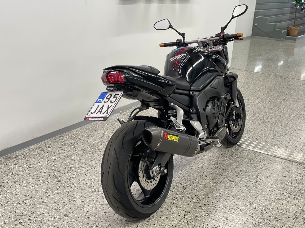 Yamaha FZ1-N 2011 
