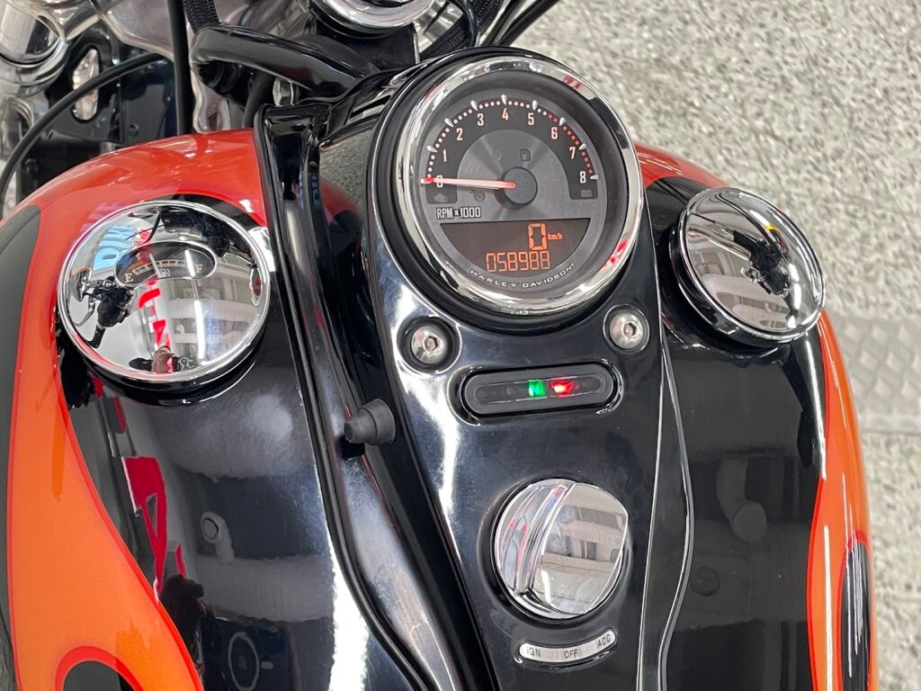 Harley-davidson DYNA 2011 