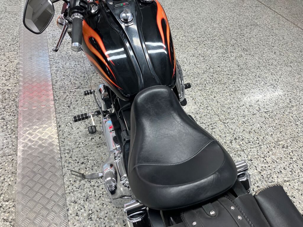 Harley-davidson DYNA 2011 