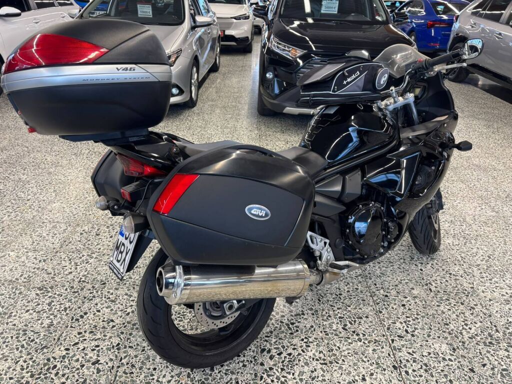 Suzuki GSX 2011 