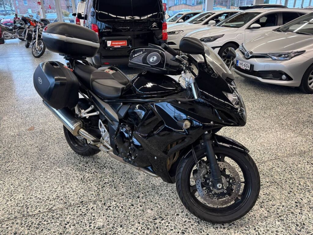 Suzuki GSX 2011 
