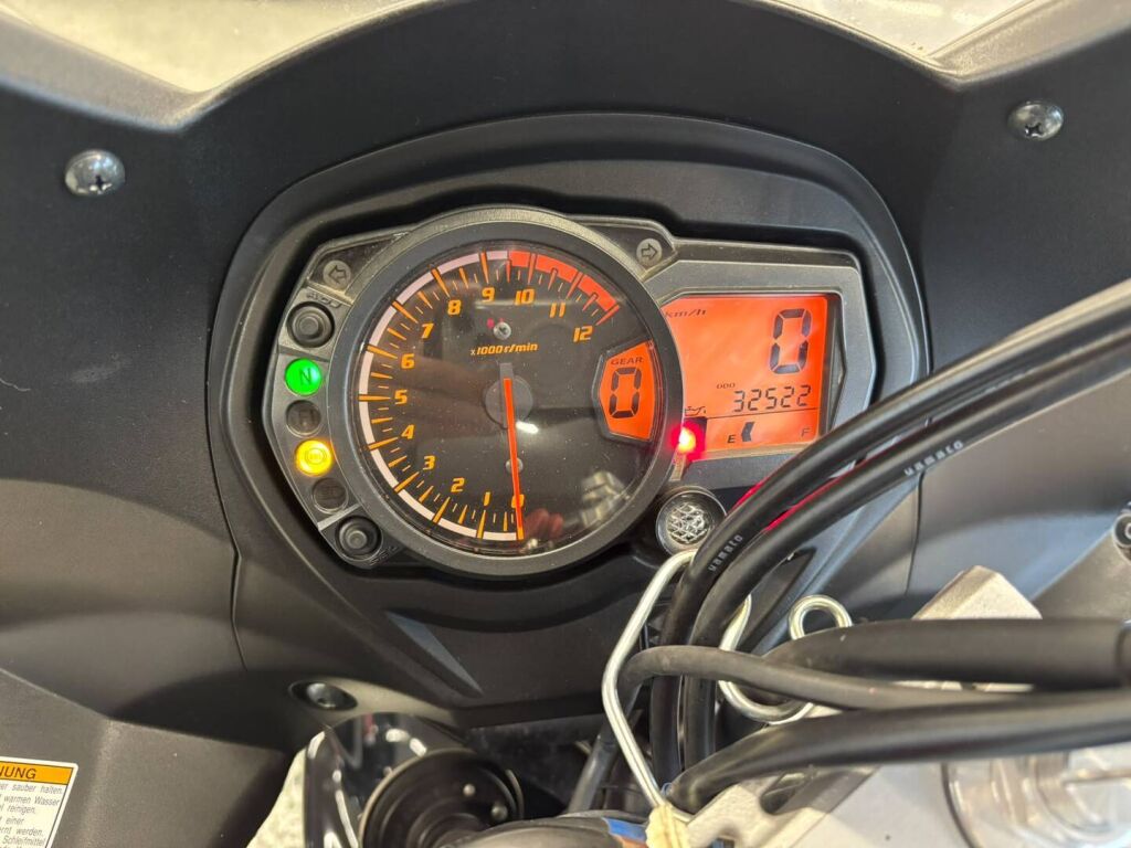 Suzuki GSX 2011 