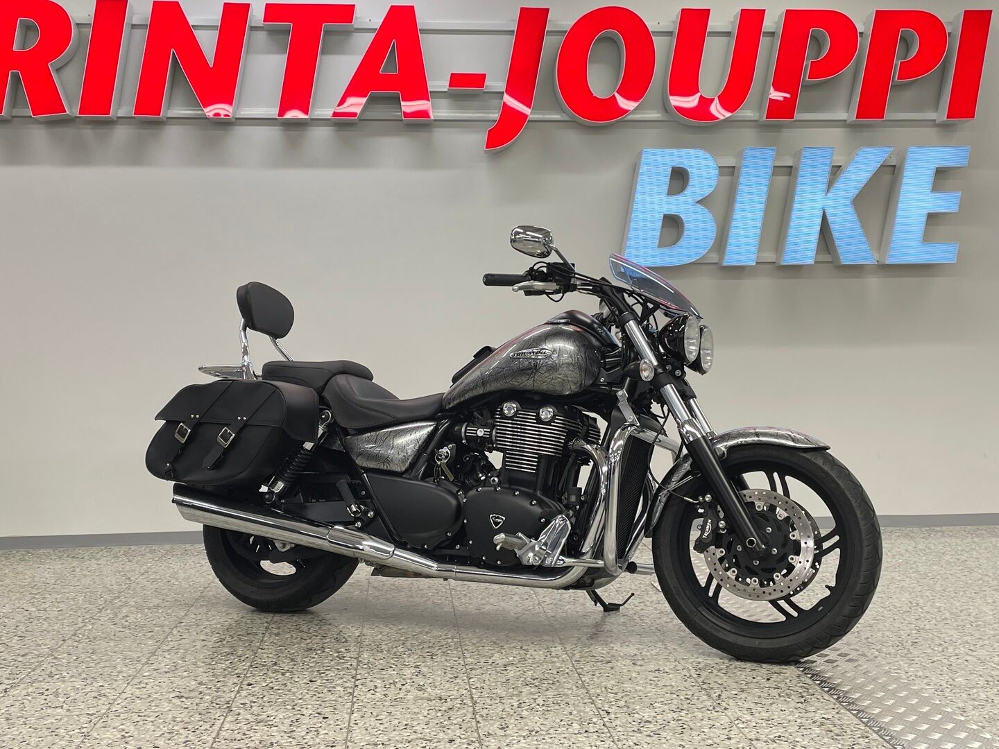 Triumph THUNDERBIRD