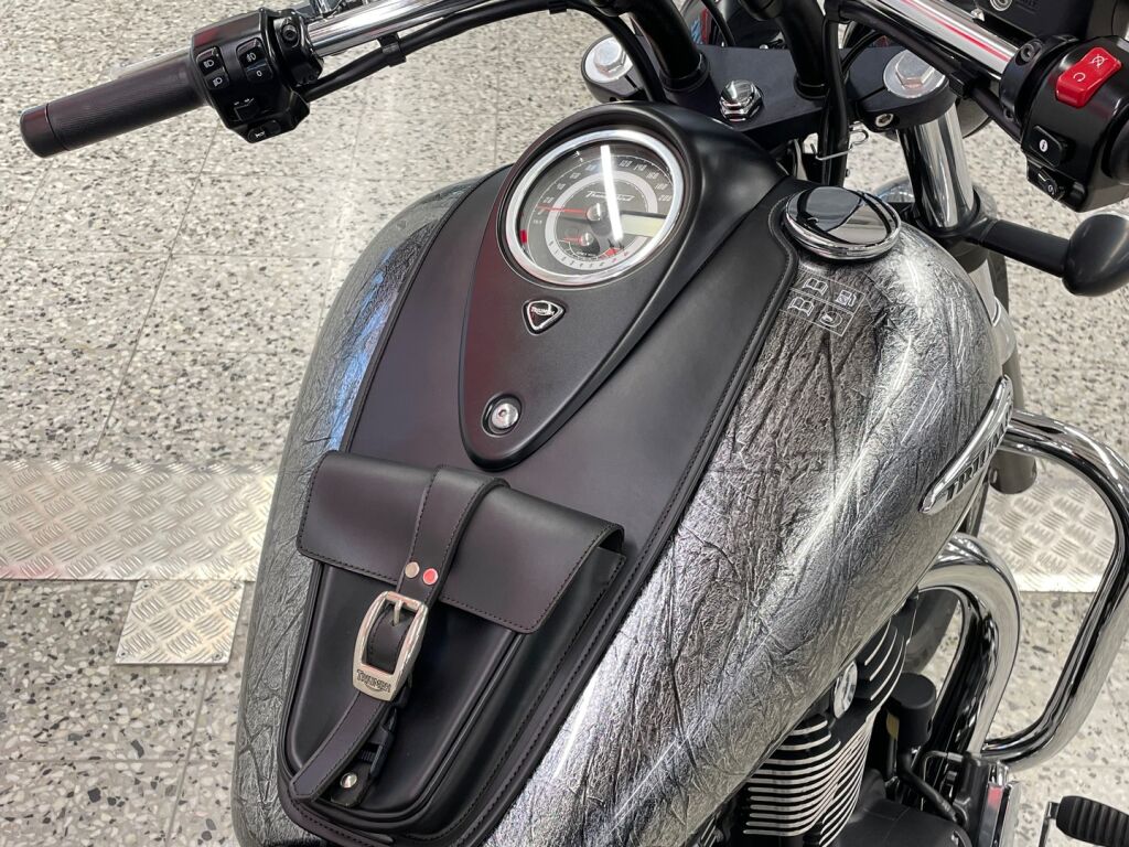 Triumph THUNDERBIRD 2015 