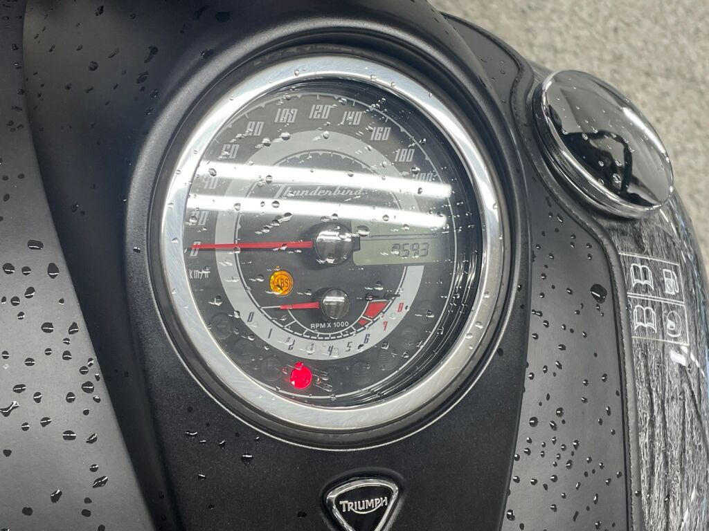 Triumph THUNDERBIRD 2015 