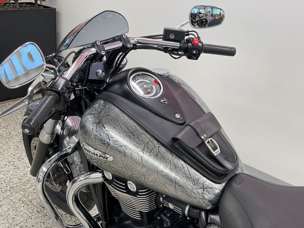 Triumph THUNDERBIRD 2015 