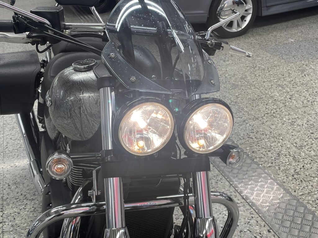 Triumph THUNDERBIRD 2015 
