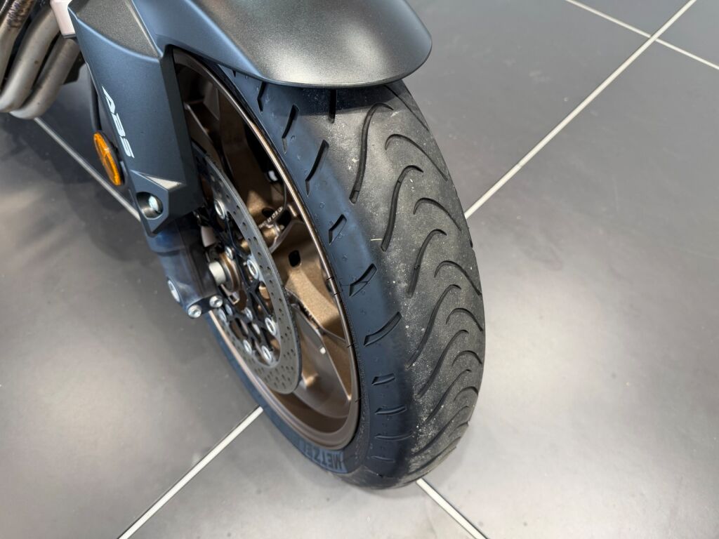 Honda CB 2020 VL O 2